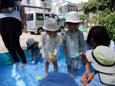 ７月３０日　もも組・水遊び